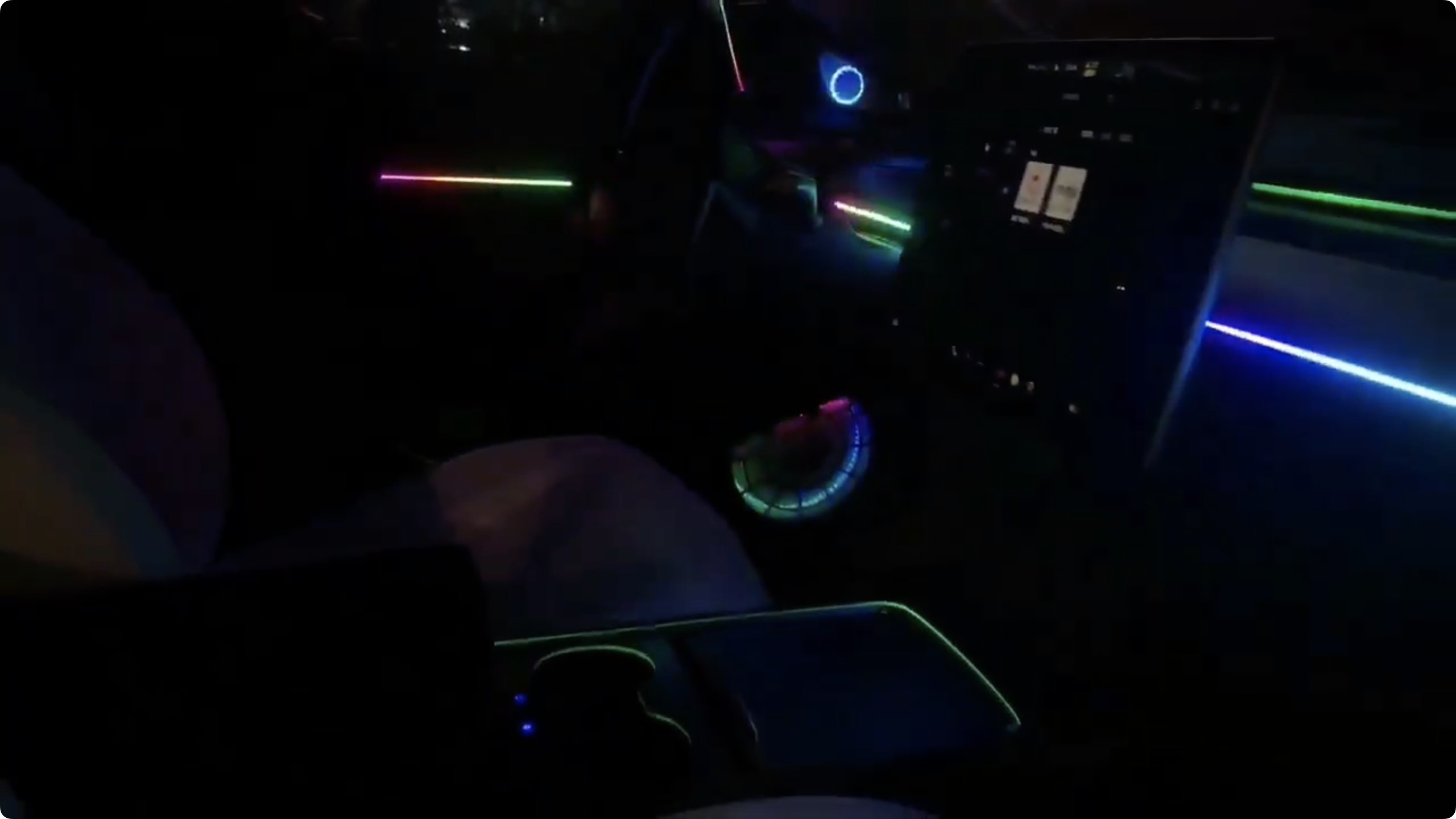 forModel 3 2019-2020 Symphony  - огляд і ціна Led Interior Ambient Light